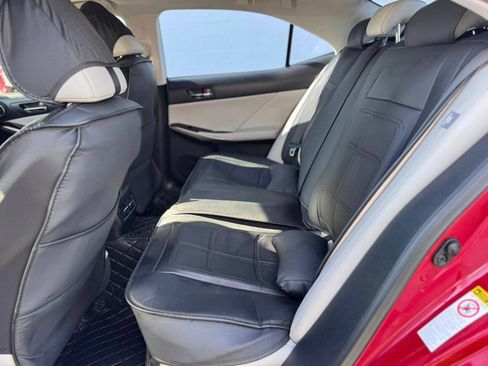 Used 2015 Lexus IS 250 w/ Navigation System Package RWD image 18