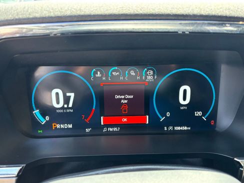Used 2021 Ford F150 Lariat w/ Equipment Group 502A High AWD/4WD image 17