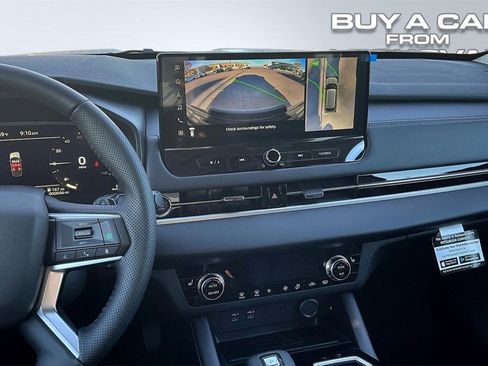 New 2025 Mitsubishi Outlander SE image 7