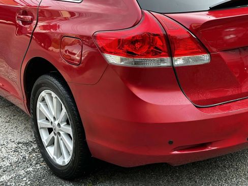Used 2010 Toyota Venza FWD image 9