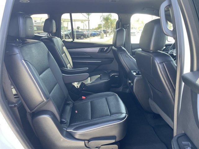 Used 2026 Buick Enclave Sport Touring FWD image 27