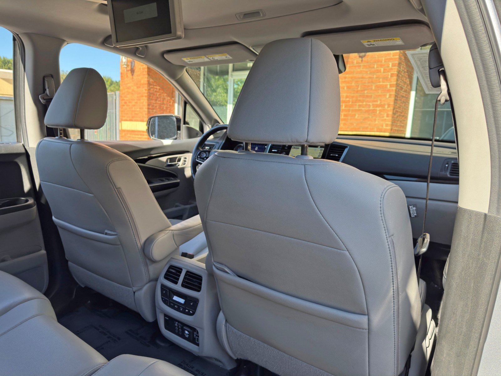 Used 2020 Honda Pilot Touring image 37
