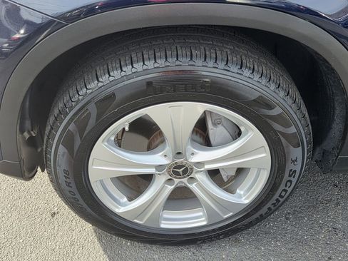 Used 2018 Mercedes-Benz GLC 300 4MATIC image 16