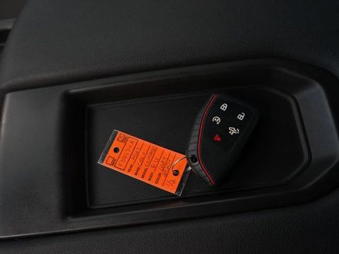 Used 2023 Chevrolet Silverado 1500 LT image 32