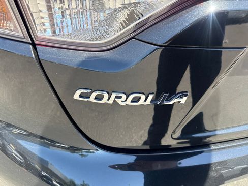 Used 2022 Toyota Corolla SE FWD image 14