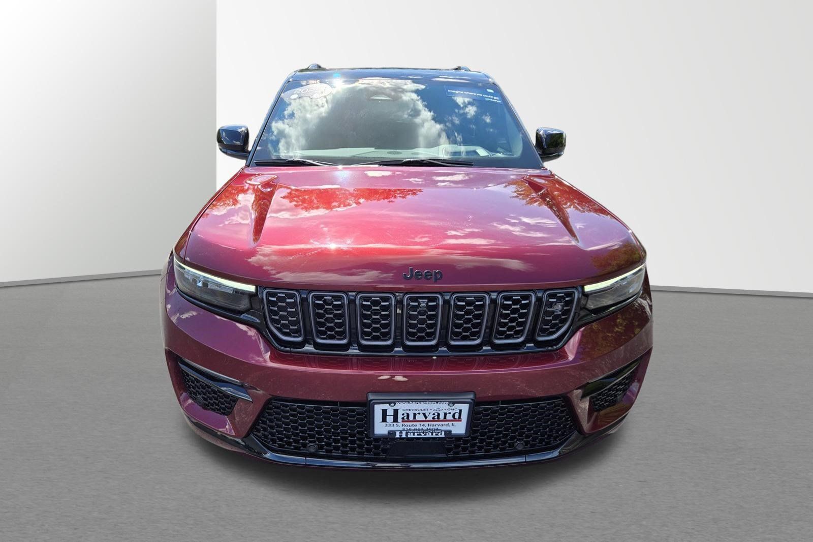 Used 2025 Jeep Grand Cherokee Summit w/ Adv Protech Group IV AWD/4WD image 2