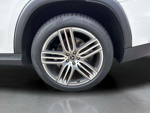 Used 2024 Mercedes-Benz GLS 450 4MATIC image 52