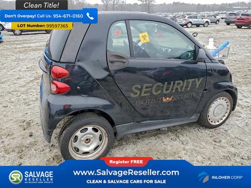 Used 2014 smart fortwo pure image 4