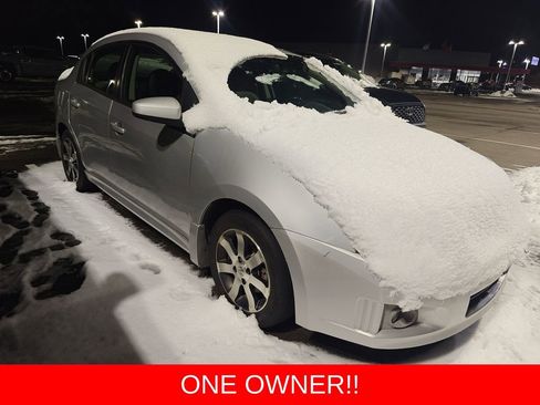 Used 2012 Nissan Sentra 2.0 SR w/ Special Edition Pkg image 2