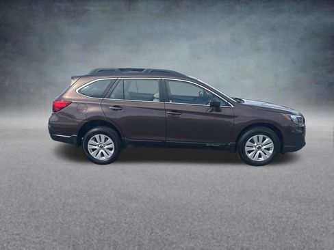 Used 2019 Subaru Outback 2.5i AWD/4WD image 7