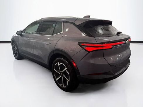 New 2026 Chevrolet Equinox EV LT FWD image 8