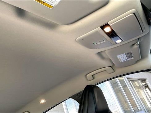 Used 2025 Nissan Ariya FWD image 29