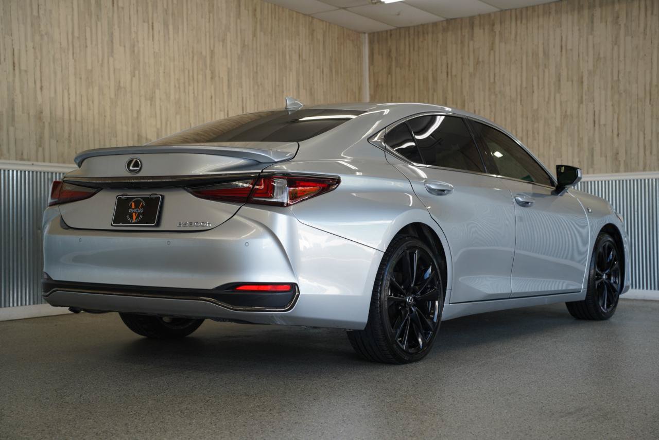 Used 2024 Lexus ES 300h F Sport w/ Accessory Package (Z2) FWD image 10