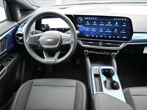 New 2026 Chevrolet Equinox EV LT FWD image 19