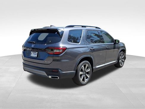 Used 2023 Honda Pilot Elite image 6