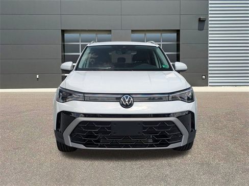 New 2025 Volkswagen Taos SEL image 8