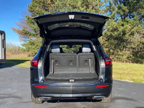 Used 2020 Buick Enclave Essence w/ Sport Touring Edition image 15