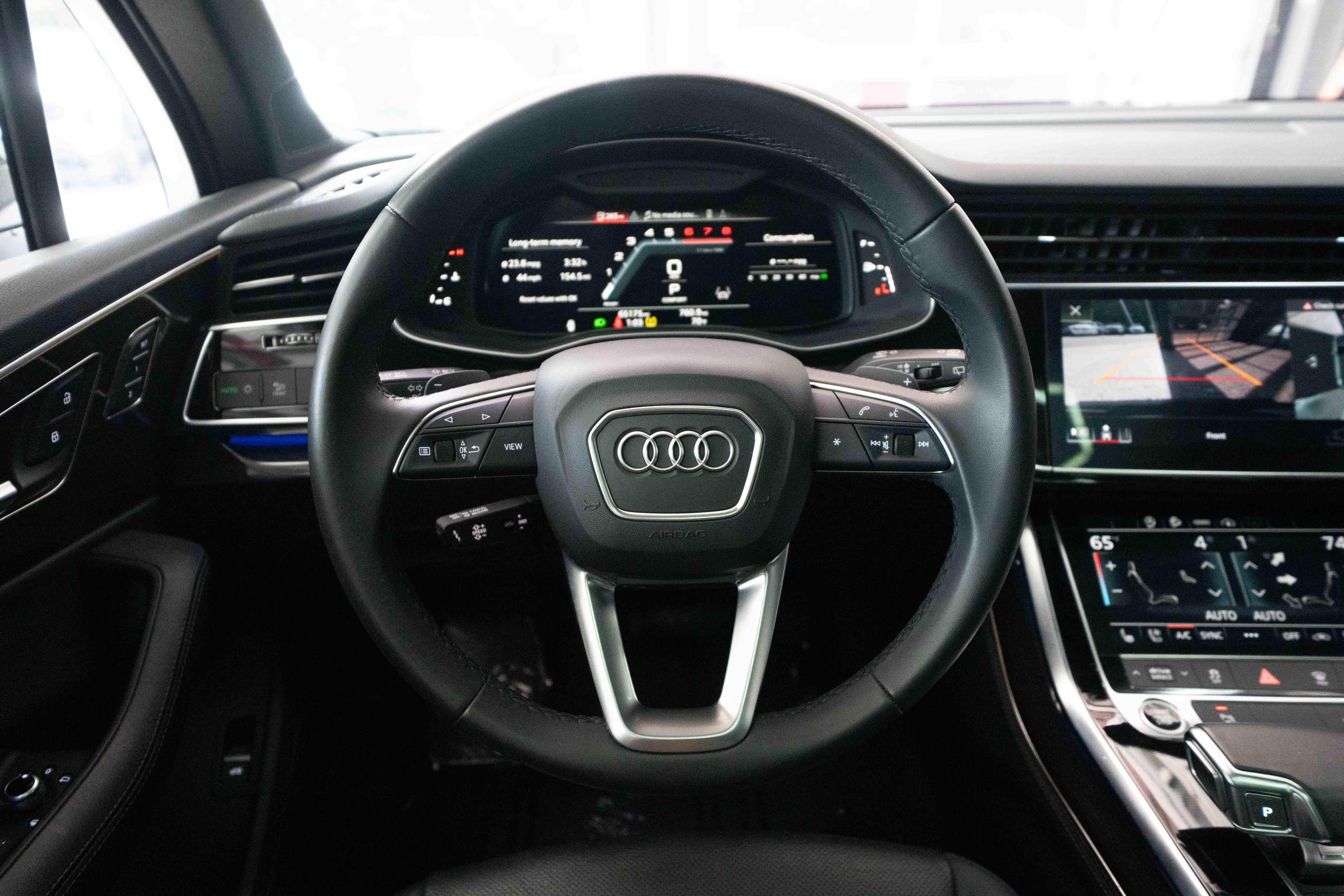 Used 2023 Audi Q7 3.0T Premium Plus w/ Premium Plus Package AWD/4WD image 21