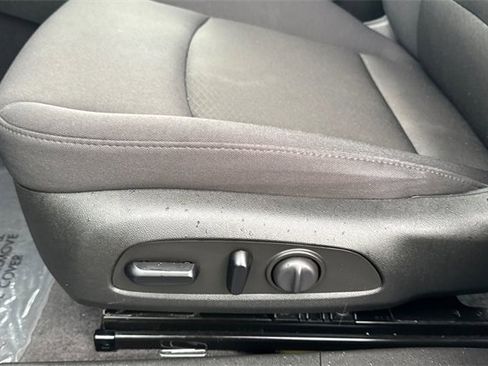 Used 2023 Chevrolet Malibu LT image 13