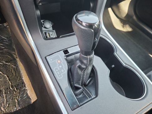 Used 2016 Toyota Camry LE image 15