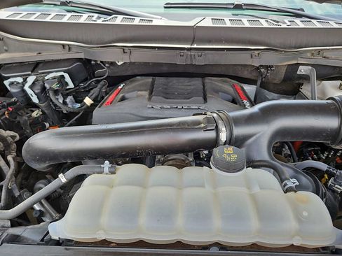 Used 2025 Ford F150 Raptor AWD/4WD image 13