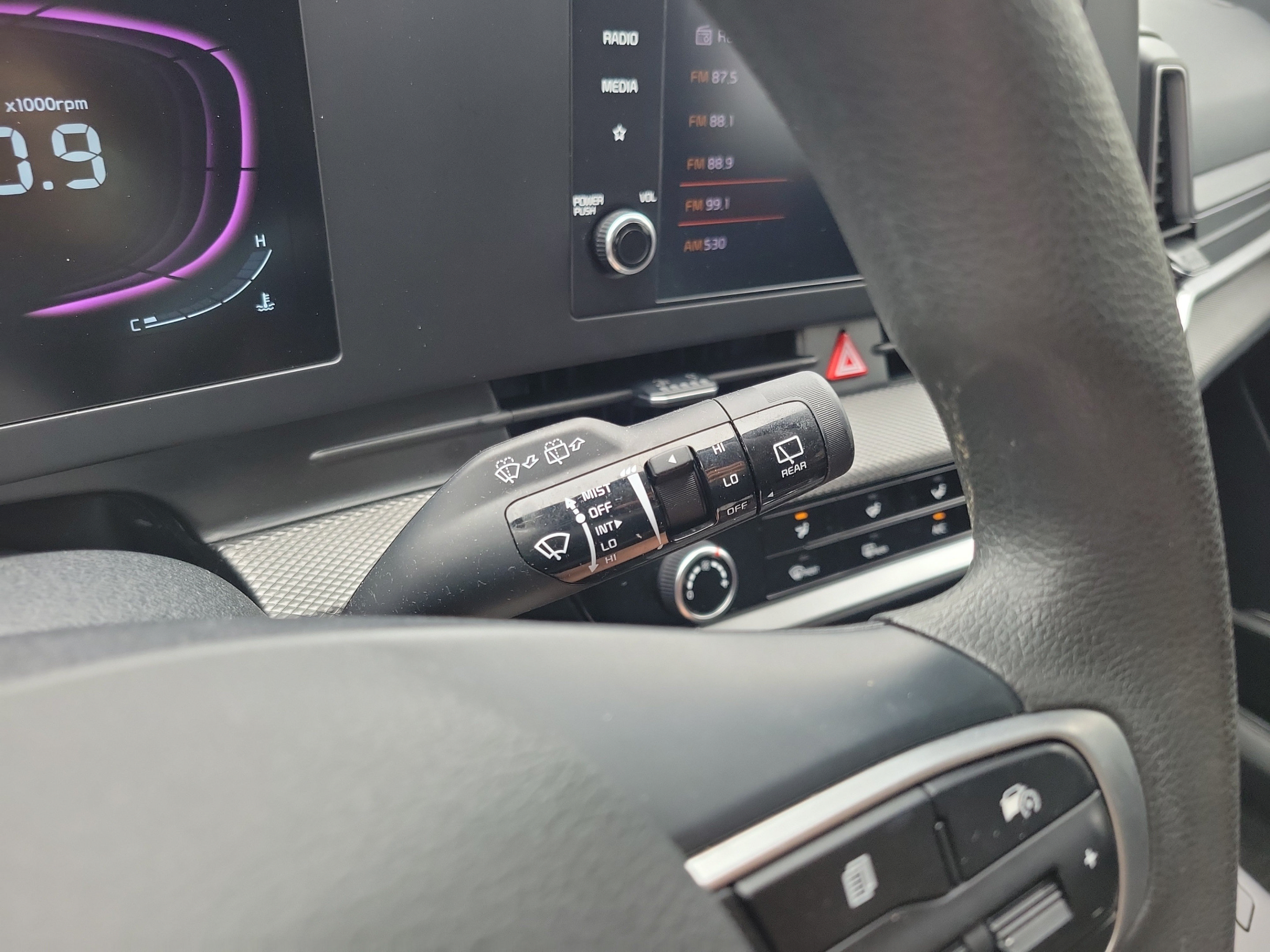 Used 2025 Kia Sportage LX FWD image 20