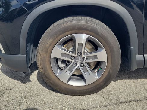 Certified 2024 Honda Pilot EX-L image 9