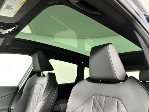 Used 2025 BMW X3 xDrive30i w/ Premium Package image 16