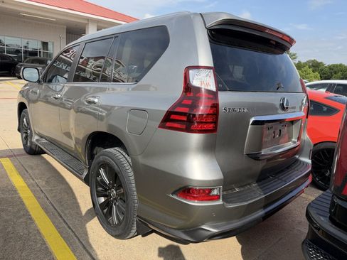 Used 2021 Lexus GX 460 Premium AWD/4WD image 2