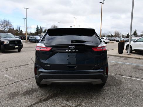 Used 2024 Ford Edge SEL w/ Convenience Package image 5