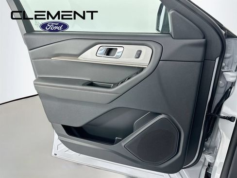 New 2026 Ford Explorer Active AWD/4WD image 24