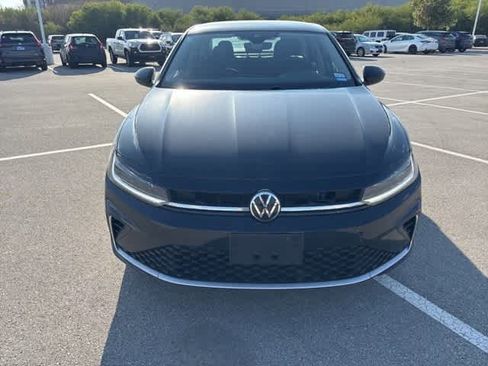 Used 2025 Volkswagen Jetta S image 8