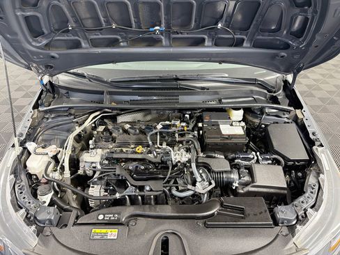Used 2025 Toyota Corolla LE FWD image 31