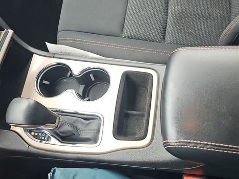 Used 2017 Jeep Grand Cherokee Laredo image 20