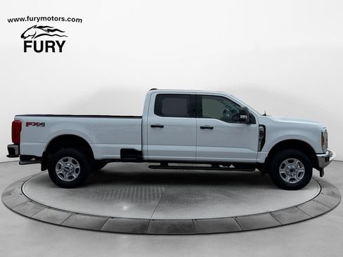 Used 2025 Ford F350 XLT w/ FX4 Off-Road Package AWD/4WD image 2