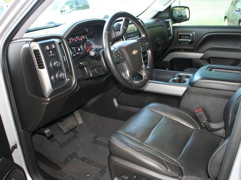 Used 2018 Chevrolet Silverado 1500 LTZ Z71 w/ LTZ Plus Package AWD/4WD image 12