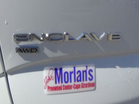Used 2024 Buick Enclave Premium image 9