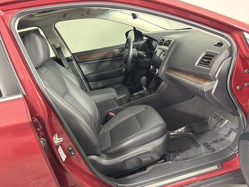 Used 2018 Subaru Outback 2.5i Limited AWD/4WD image 34