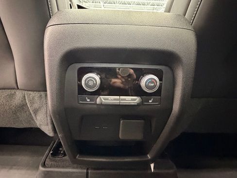 Used 2025 GMC Acadia Denali w/ Super Cruise Package image 21