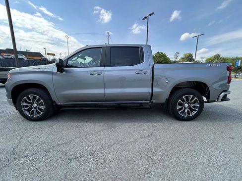 Used 2023 Chevrolet Silverado 1500 LT AWD/4WD image 6