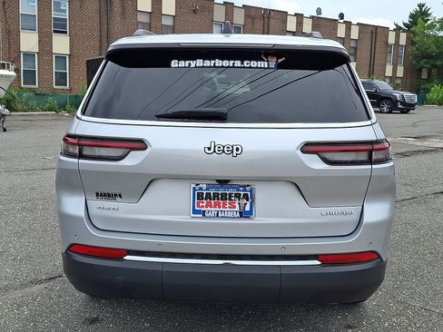Used 2024 Jeep Grand Cherokee L Laredo AWD/4WD image 5