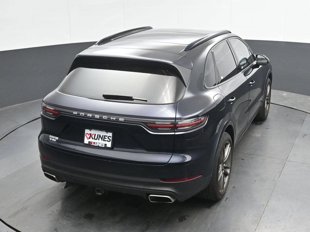 Used 2023 Porsche Cayenne AWD/4WD image 28
