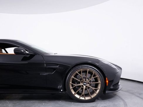 New 2026 Aston Martin V8 Vantage Coupe RWD image 24