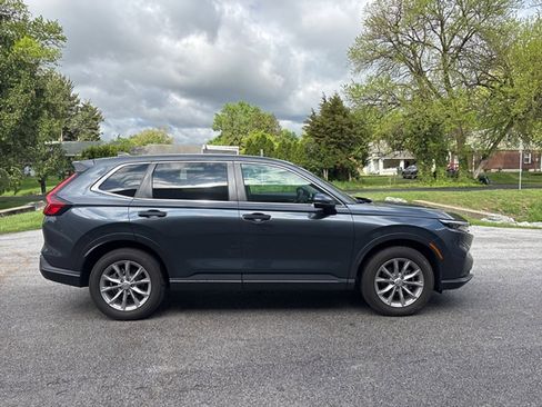 Used 2025 Honda CR-V EX-L image 4