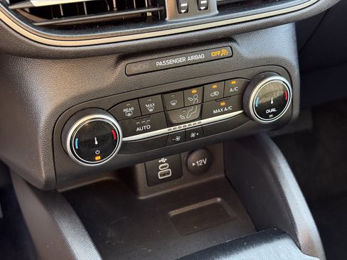 Used 2025 Ford Escape Active image 23