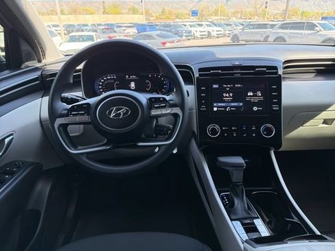 Used 2024 Hyundai Tucson SE AWD/4WD image 17