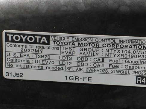 Used 2022 Toyota 4Runner SR5 image 13