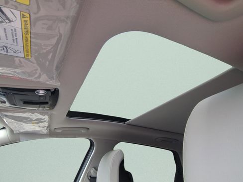 New 2026 Kia Sportage SX image 18