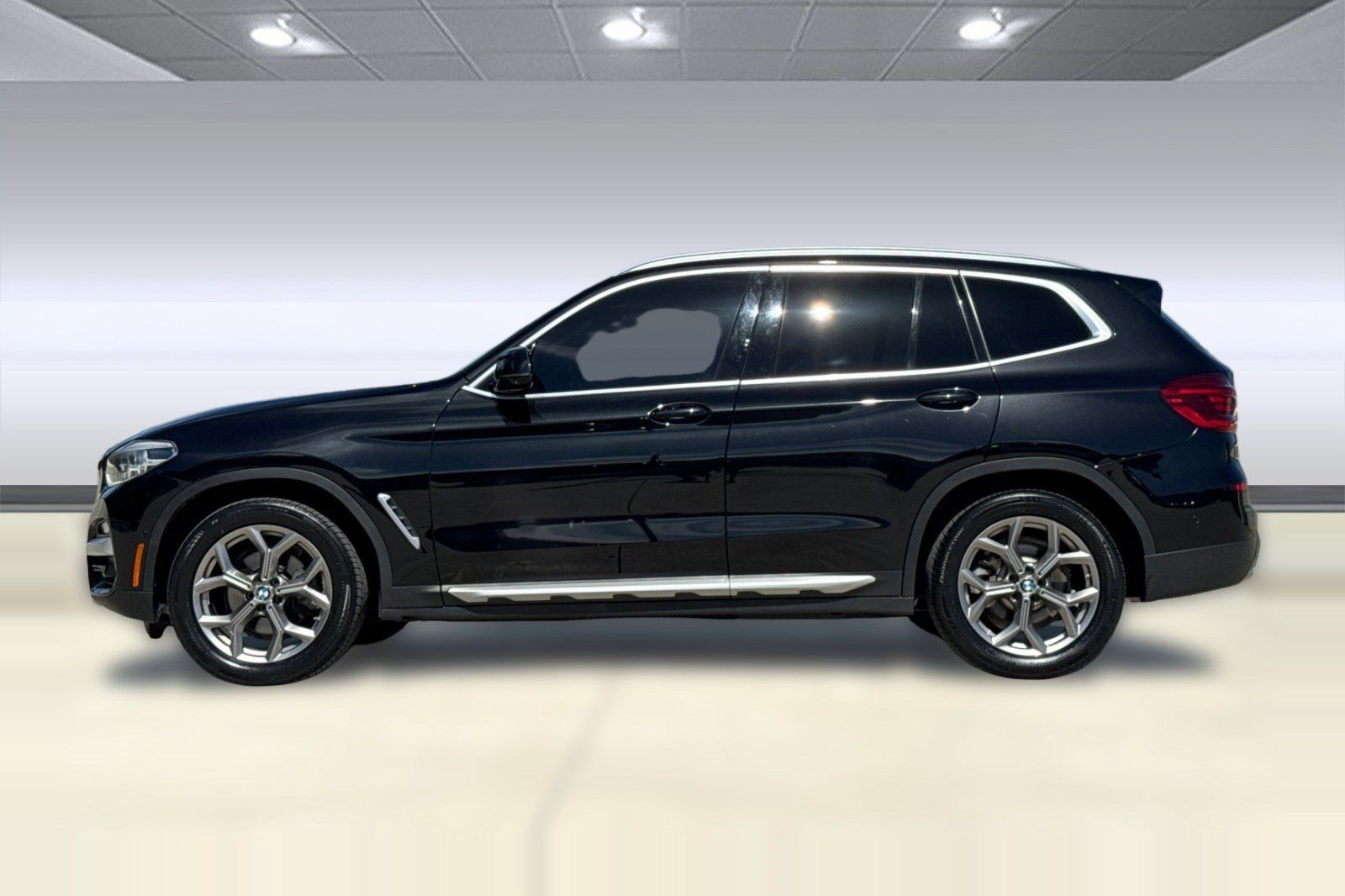 Used 2020 BMW X3 xDrive30i w/ Executive Package AWD/4WD image 2