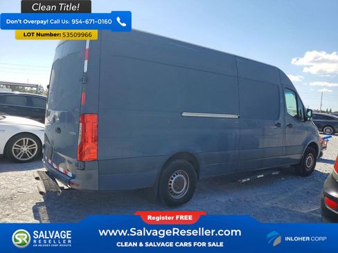 Used 2019 Mercedes-Benz Sprinter 170 image 4
